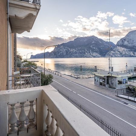 Lake Sensation - Garda Lake View Torbole Sul Garda ภายนอก รูปภาพ