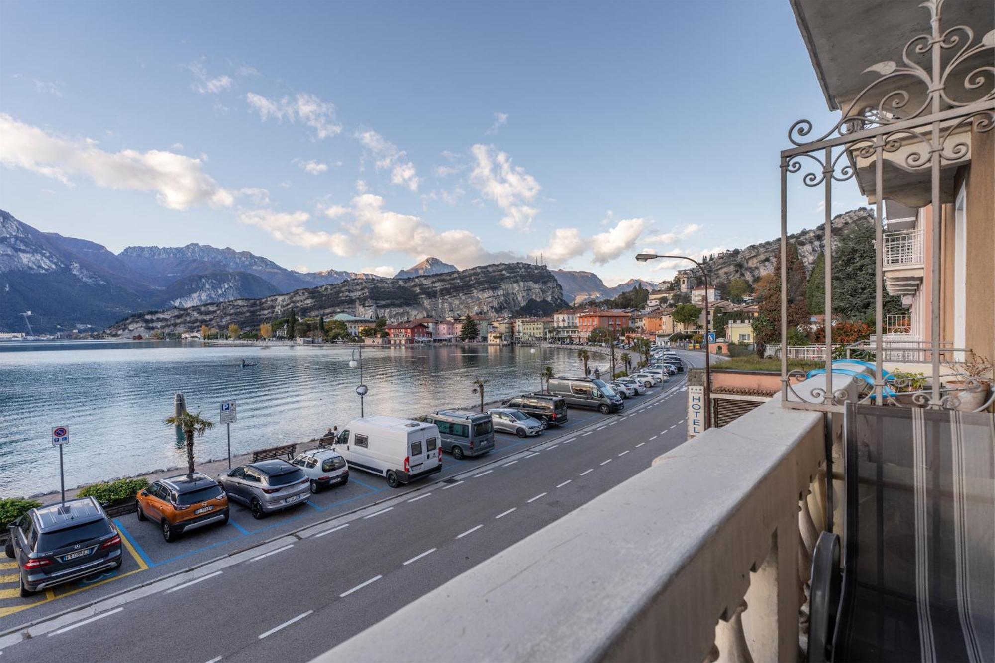 Lake Sensation - Garda Lake View Torbole Sul Garda ภายนอก รูปภาพ